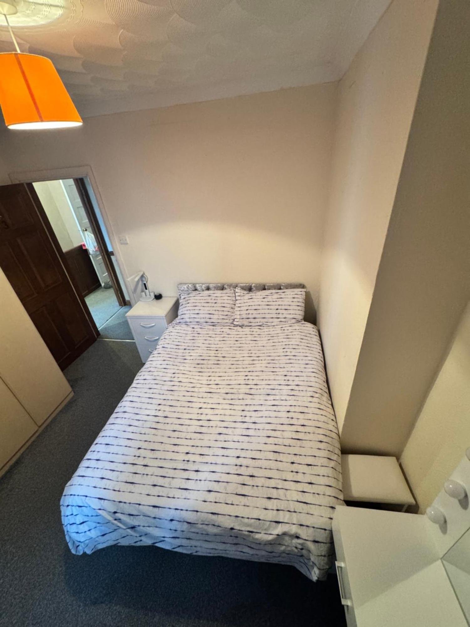 Jxb Homes - Lovely And Spacious Rooms Cliftonville 外观 照片