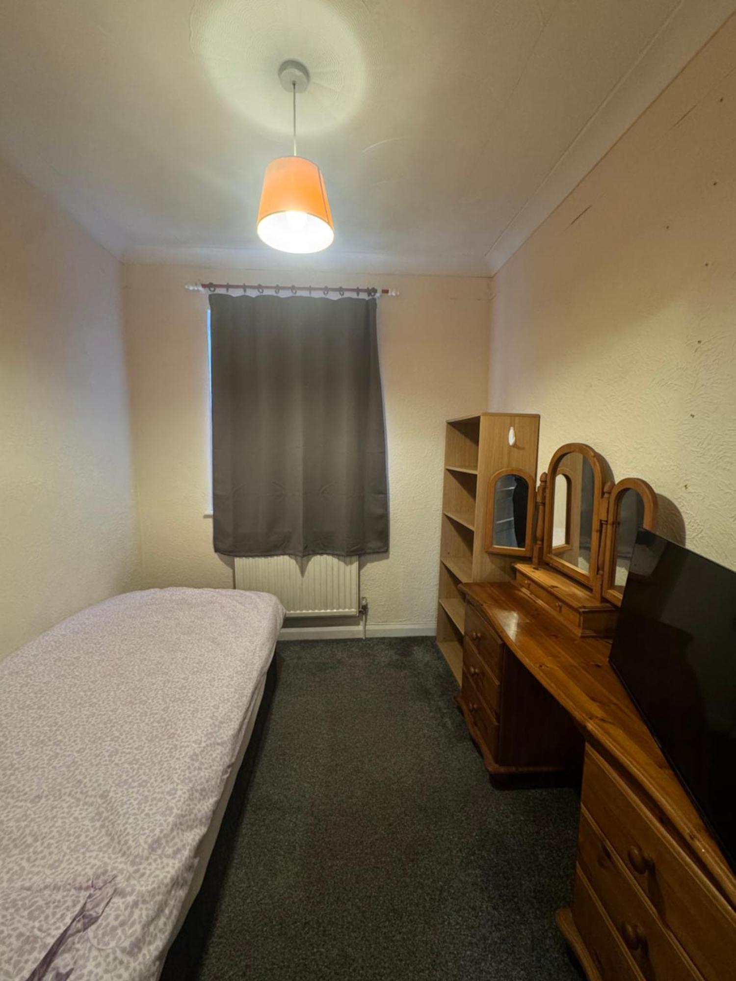 Jxb Homes - Lovely And Spacious Rooms Cliftonville 外观 照片