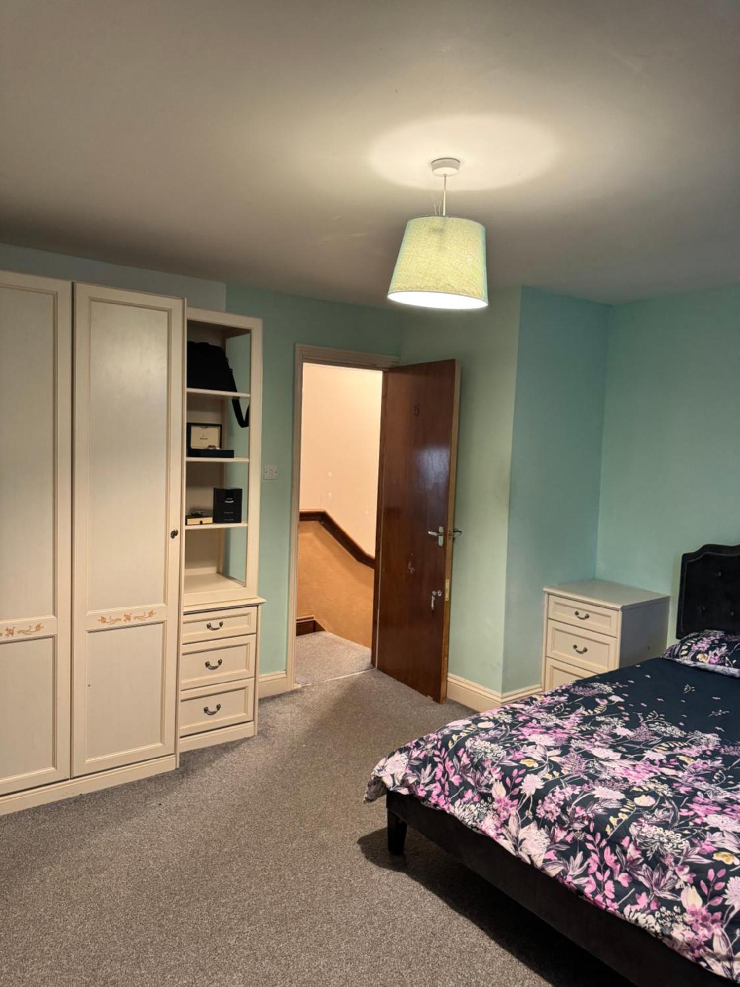 Jxb Homes - Lovely And Spacious Rooms Cliftonville 外观 照片
